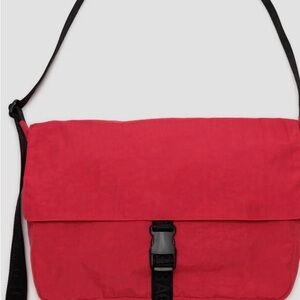 BAGGU Vibrant Red Crossbody Bag